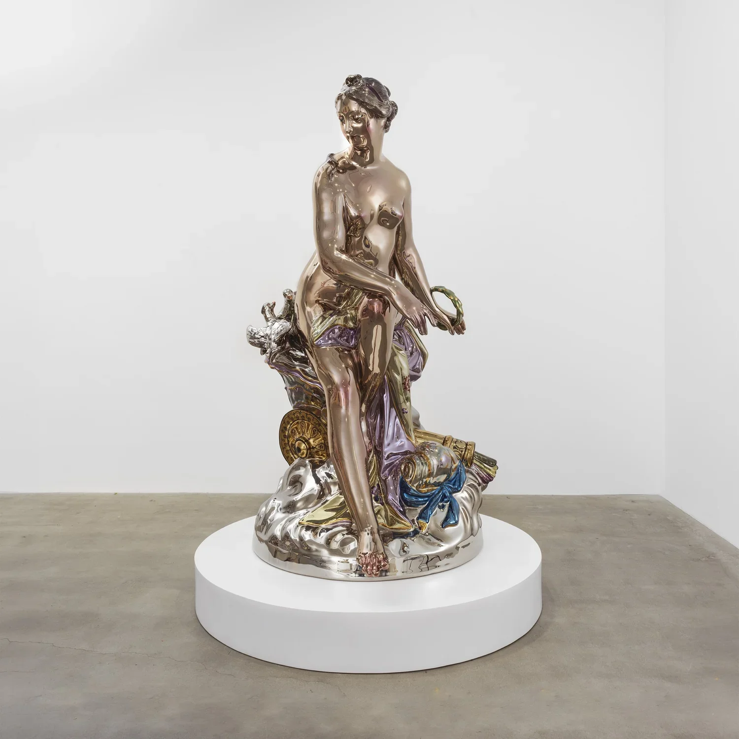 Porcelain Series seated figure